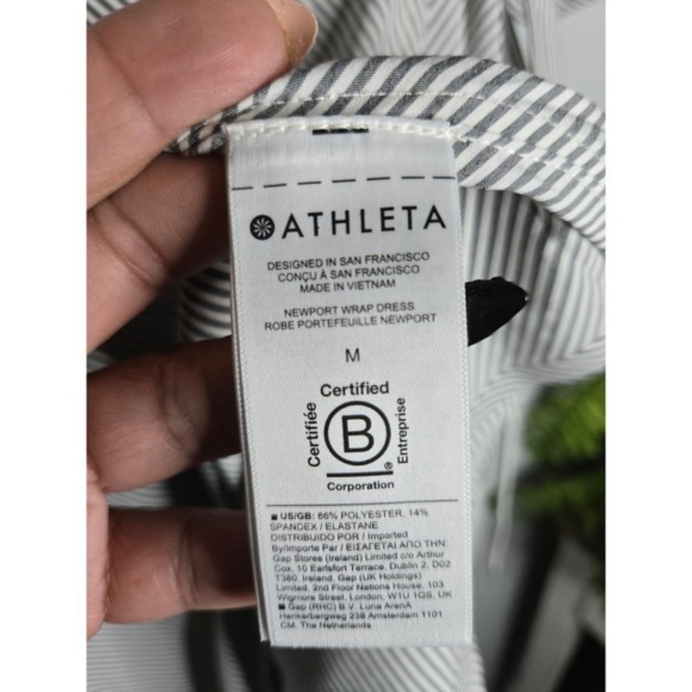 Athleta Newport Wrap Dress Gray White Stripe Midi Career Travel Medium - Picture 8 of 9